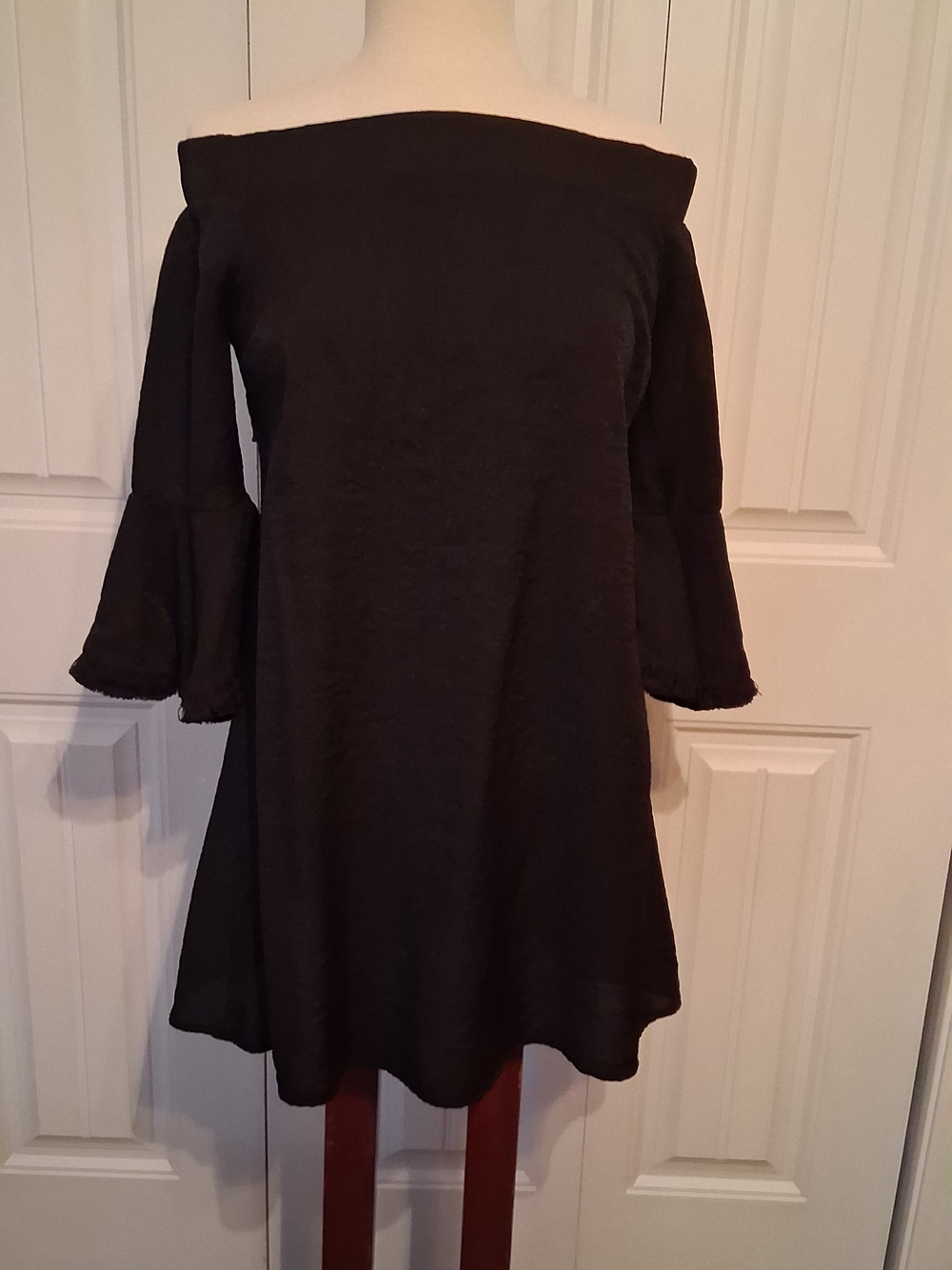 Lulus Black Off-Shoulder, Bell Sleeve, Open Lower Back Dress Women's Size Medium